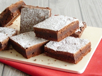 TORTA AL CIOCCOLATO FONDENTE MORBIDA